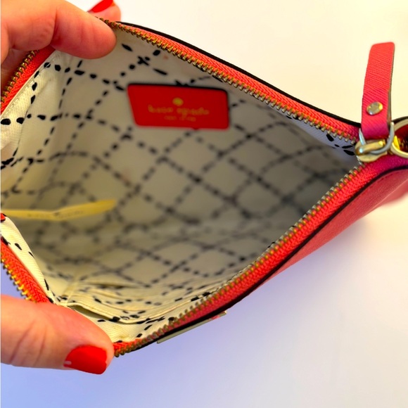 Kate Spade wristlet in coral! - Picture 3 of 3